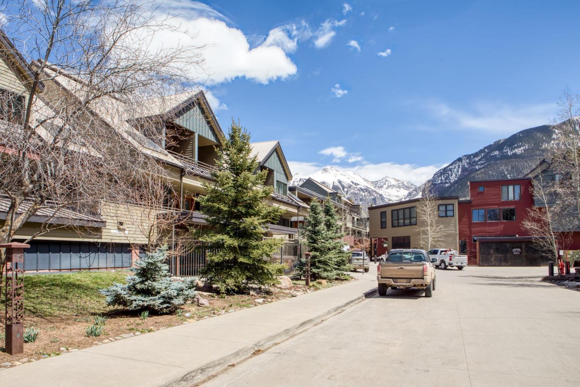 Cimarron Lodge 50 By Avantstay Ski-Inski-Out Property In Complex W Two Hot Tubs Теллерайд Экстерьер фото